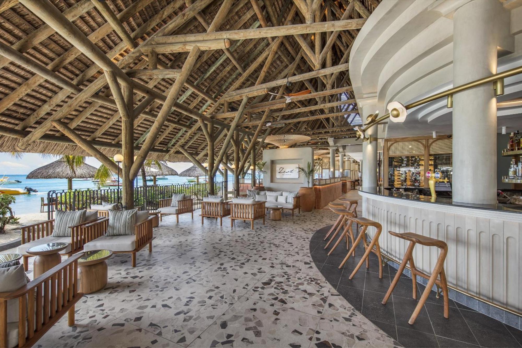 Paradis Beachcomber Golf Resort & Spa Le Morne Brabant Exterior photo